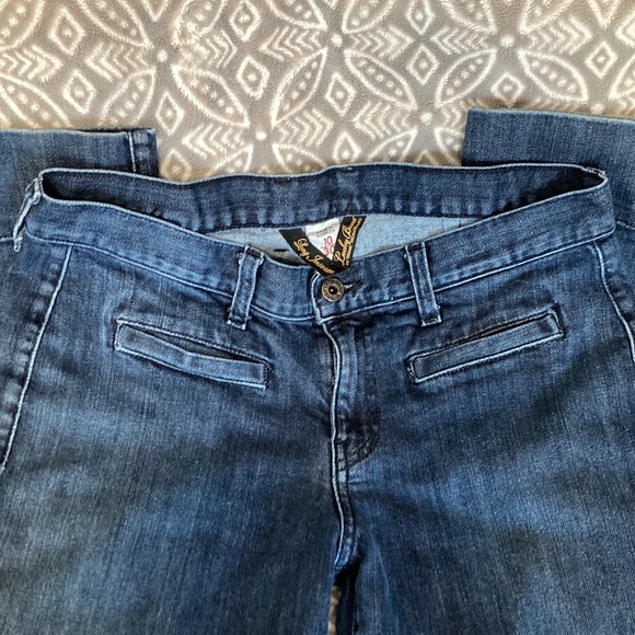 Vintage Lucky jeans 🍀 - Picture 2 of 4